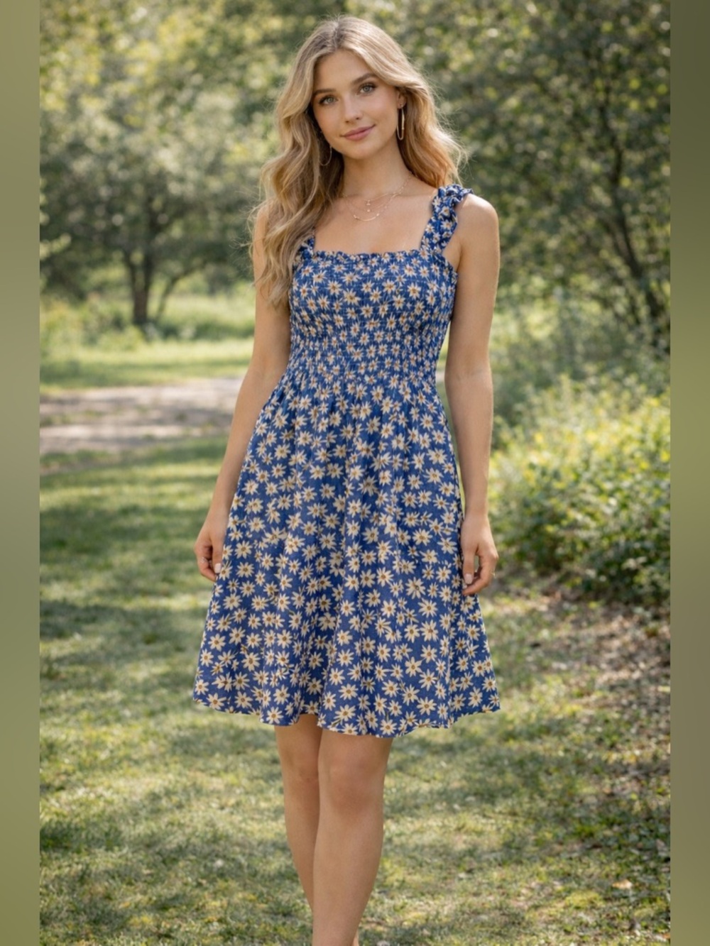 Blue Daisy Print Floral Sundress Smocked Bodice Button Details Size Small